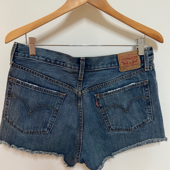 Levi's 501 Cut-Off Jean Short Button Fly Size 30 - Picture 2 of 6
